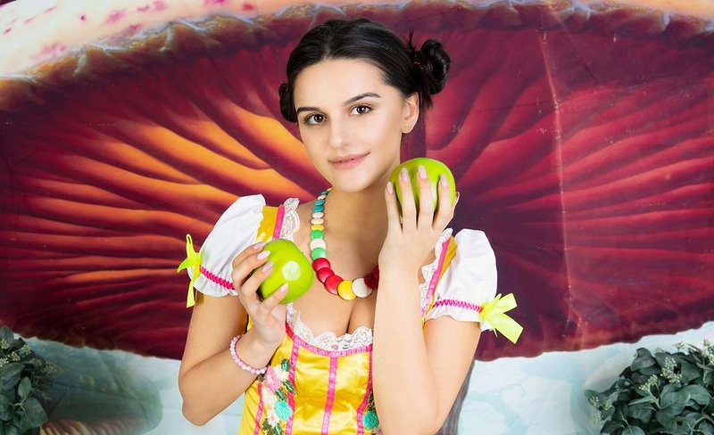 Аурелия, 24 года, 8 размер груди